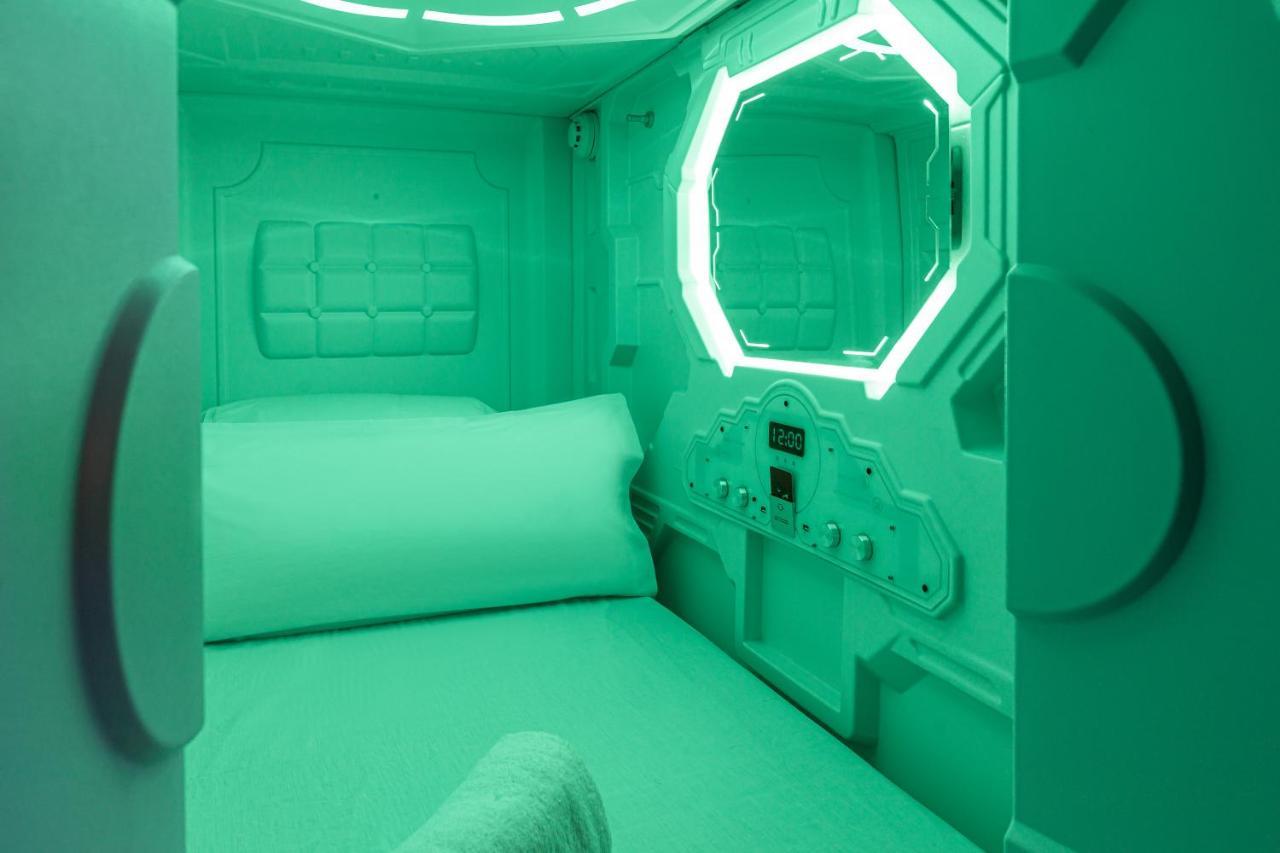 Art Seven Hostel Capsules Madrid Kültér fotó