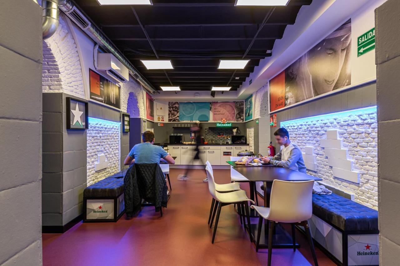 Art Seven Hostel Capsules Madrid Kültér fotó