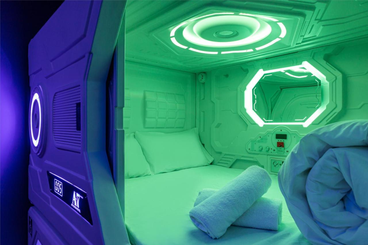 Art Seven Hostel Capsules Madrid Kültér fotó