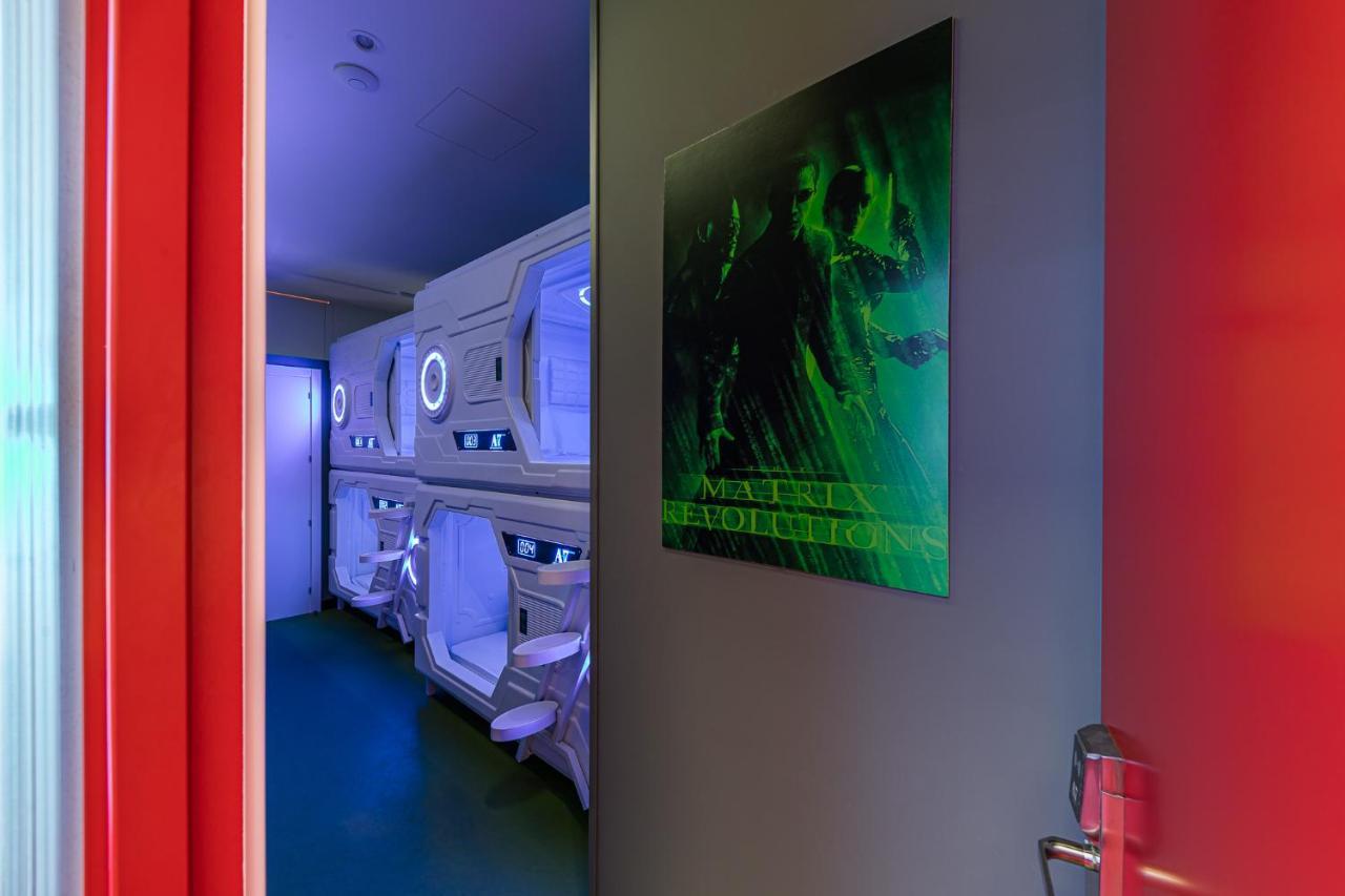 Art Seven Hostel Capsules Madrid Kültér fotó